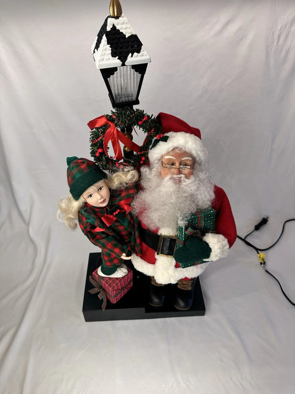 2025 VTG Holiday Creations Animated Scene Santa & Girl w/ Lamp Post 1994